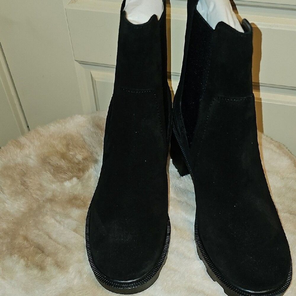 LISA VICKY- WOMEN'S Stylish Black Heeled Boots for Women Size 7.5 - Picture 7 of 11